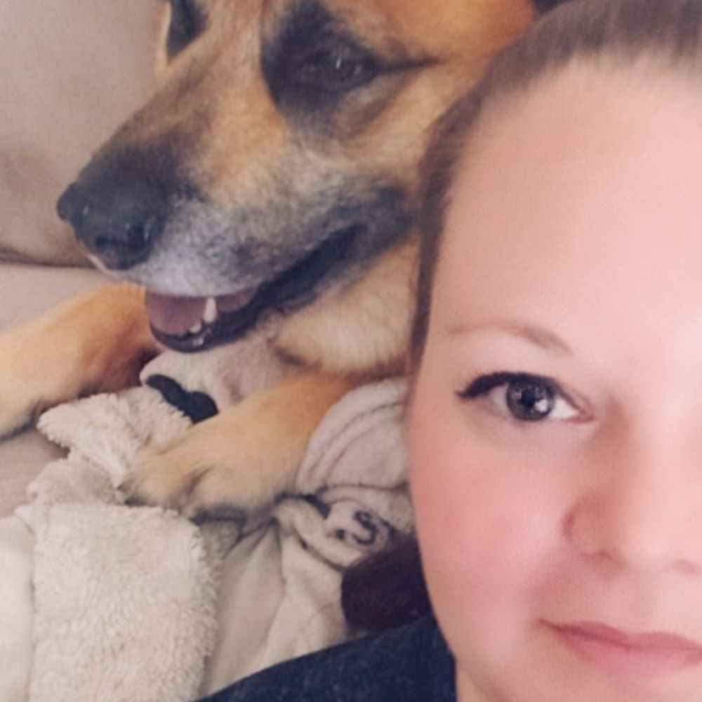 Meet your Posher, Amanda keli